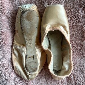 Smelly Used Ballerina Pointe Shoes